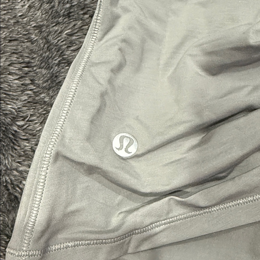 NWT Lululemon Deep Stretch Tank, Silver Drop, Size 6 - Picture 6 of 6
